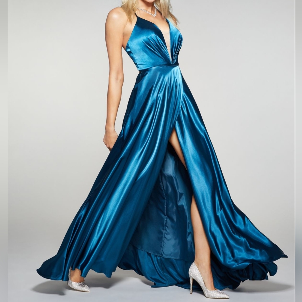 Betsy & Adam size 8 Lace-up illusion Satin gown in Mallard Blue